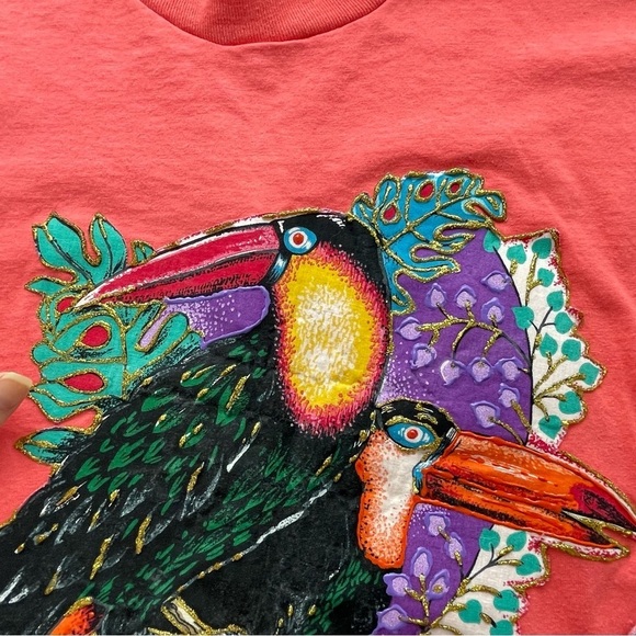 Vintage 80’s Artisan Toucan Birds Hand Painted Iron On T Shirt - Picture 10 of 14